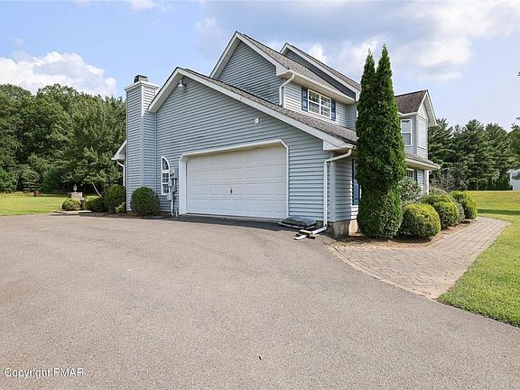 4th image of 240 Terrace Dr