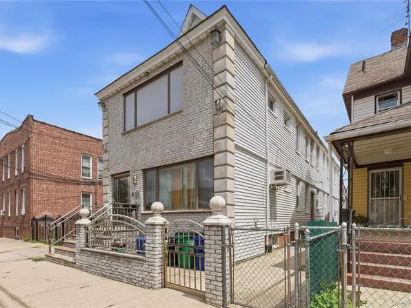 9511 Cresskill Place, Jamaica, NY 11435