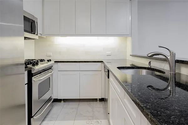 Rented by Town Residential | media 10