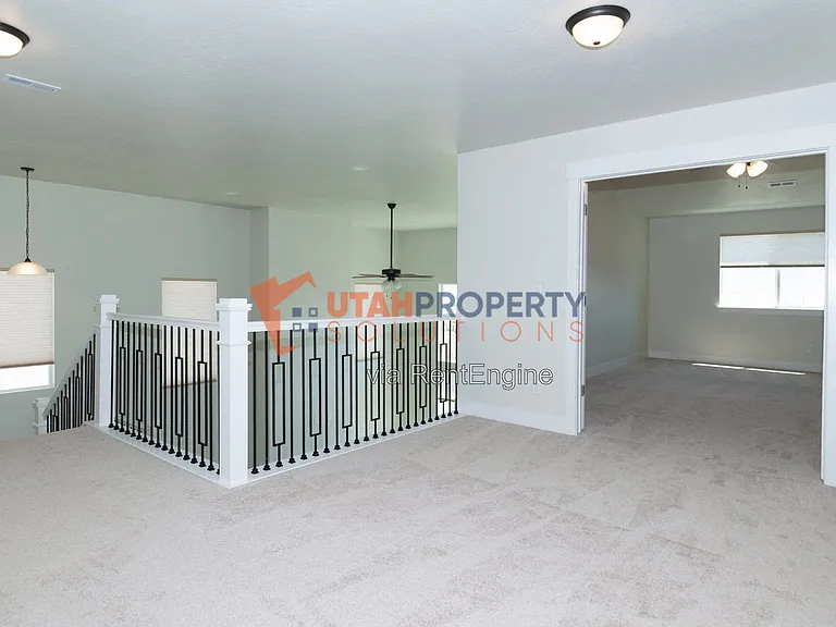 1353 W Quailhill Rd — Photo 23