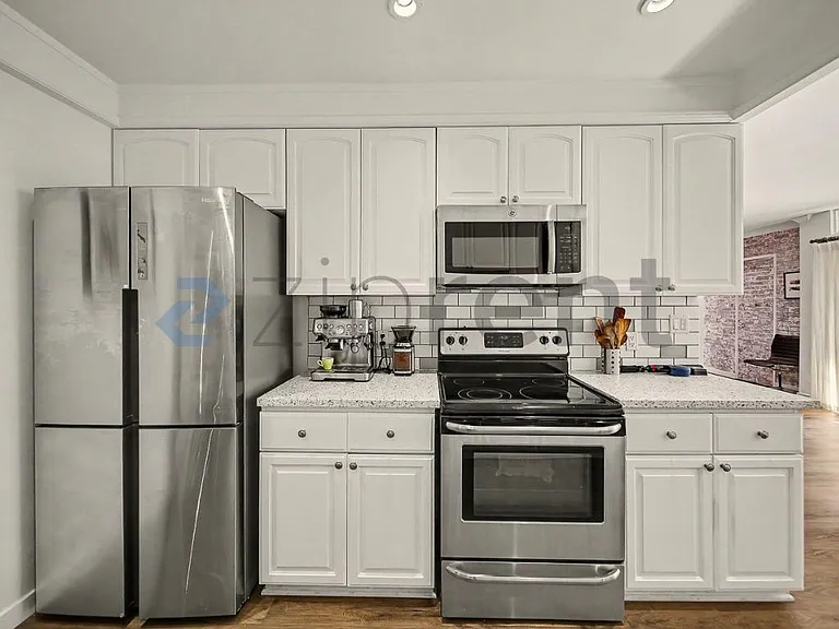 1200 N Flores St #208 — Photo 6