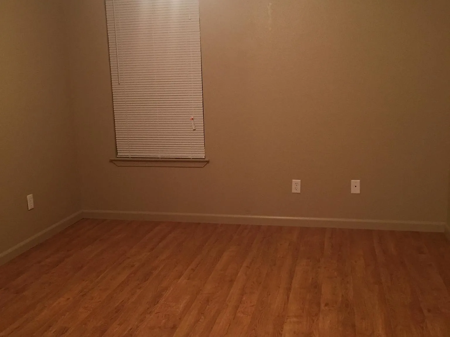 108 Parkway Ct — Photo 3