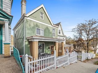 1911 Berdella St, Pittsburgh, PA 15220