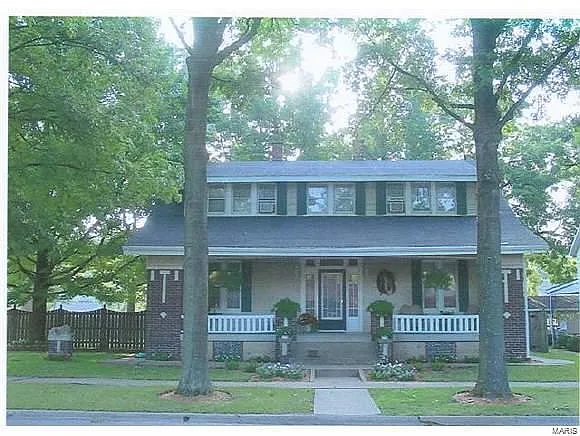 1317 Pine St photo 1