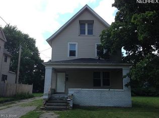 1154-1156 Laird St, Akron, OH 44305