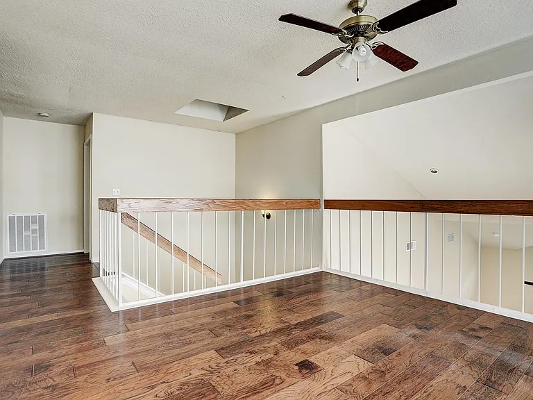 1538 Ainsdale Dr — Photo 15