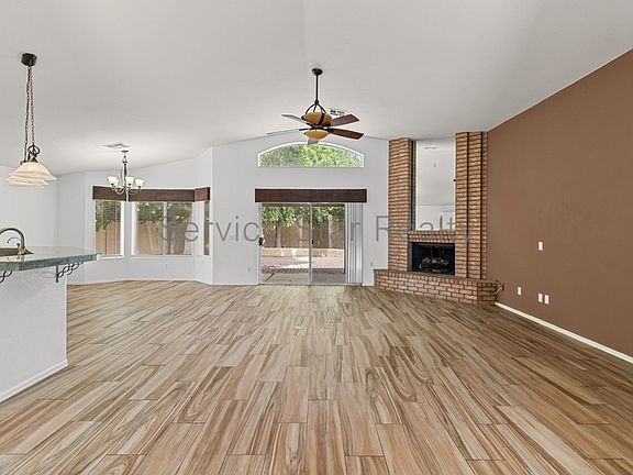4th image of 8368 W Paradise Dr