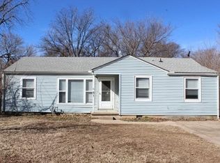 513 N Luella Ave, Mulvane, KS 67110
