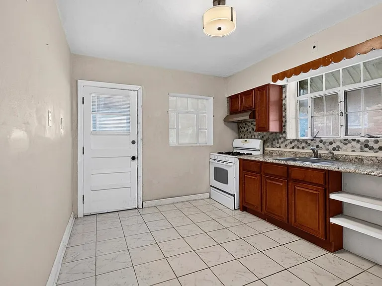 5920 Ferris Ave — Photo 11