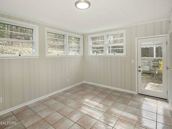 4th image of 3008 N Hills Blvd