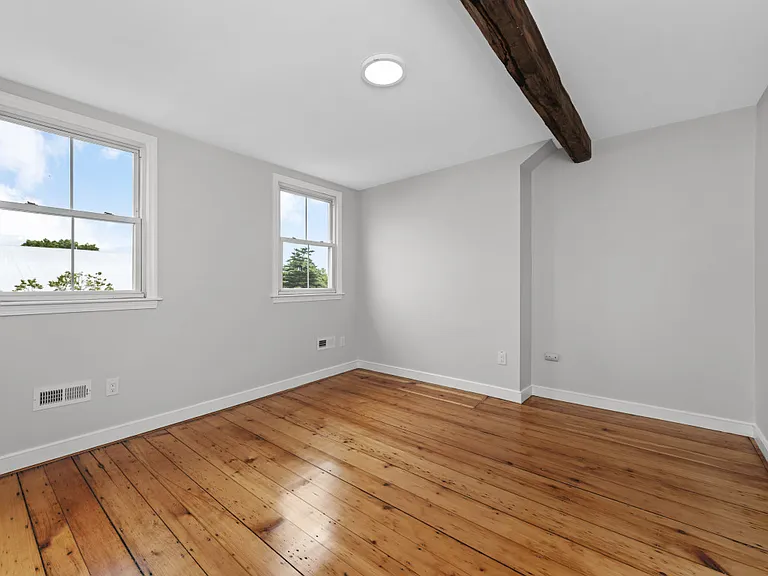 76 Washington St #2 — Photo 9