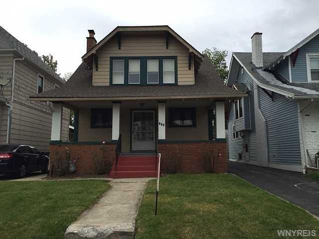 1st image of 173 Commonwealth Ave