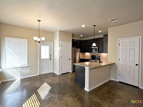 5th image of 230 Stacy Ln