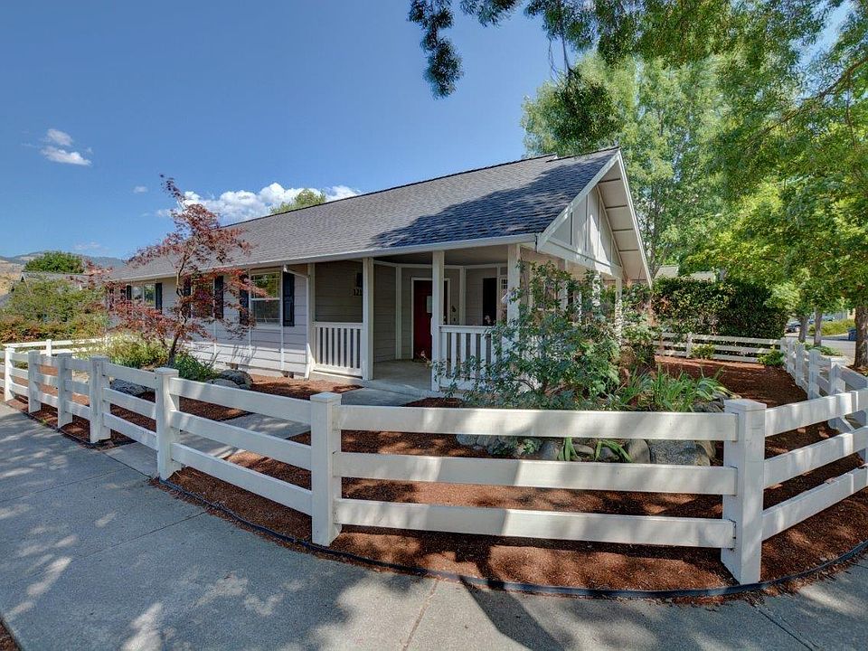 1st image of 1213 Munson Dr