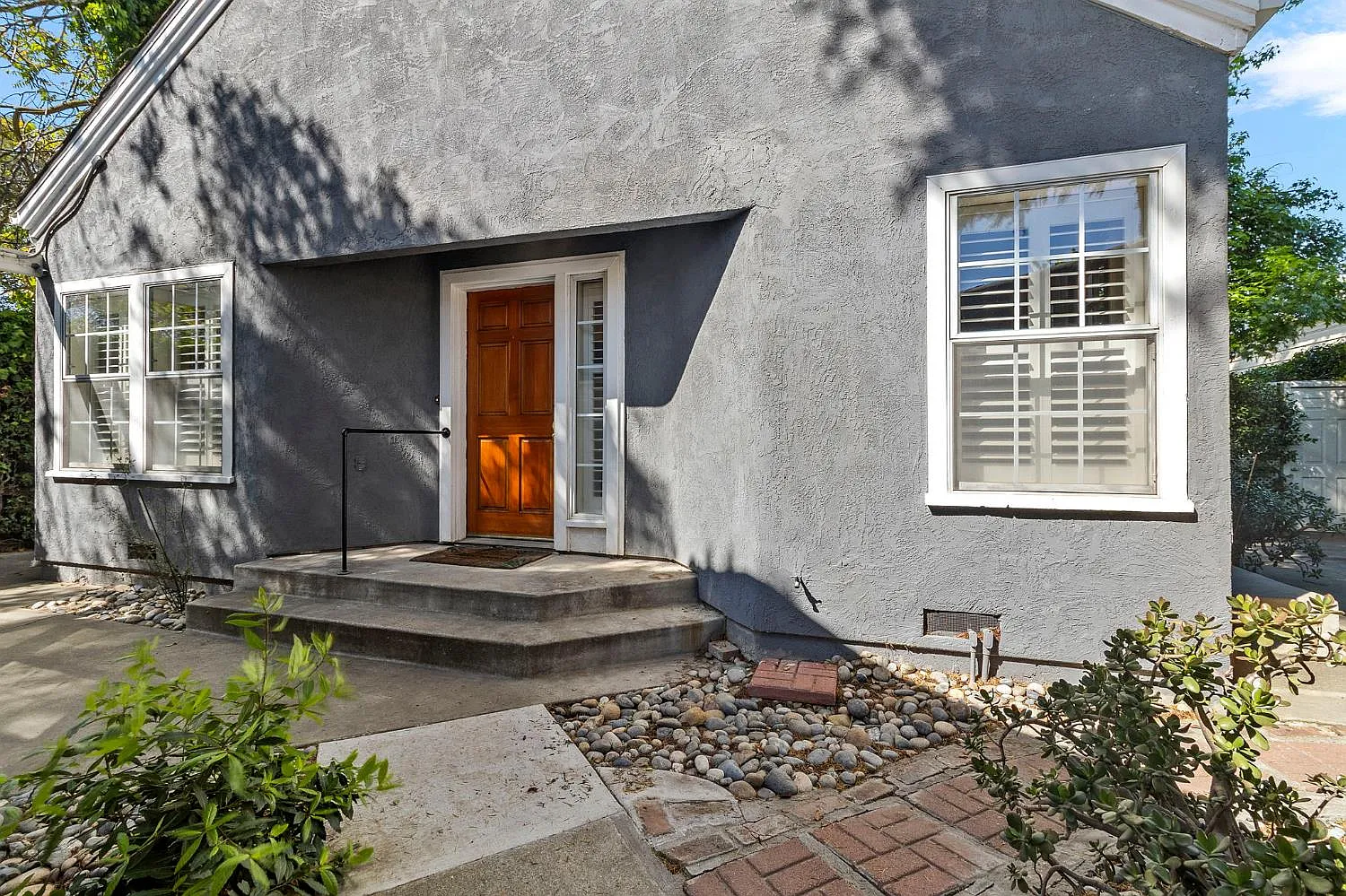 1615 College Ave photo 1