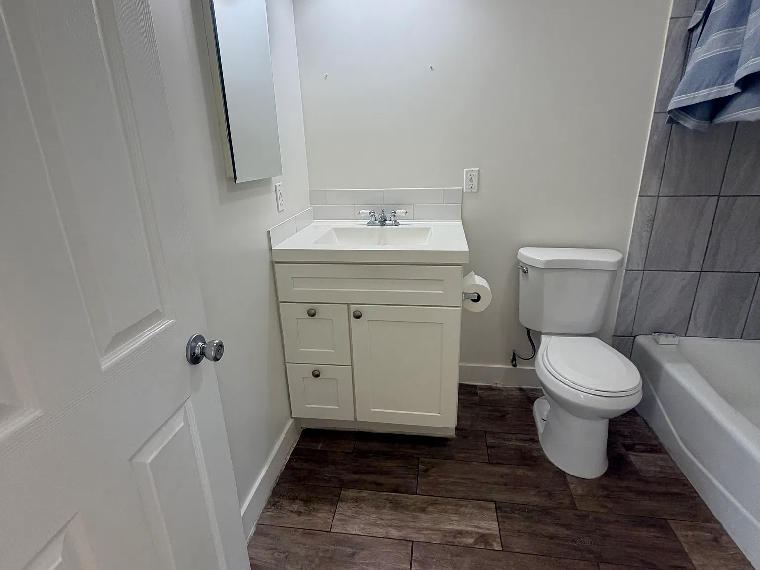 2 bed, $2,000 — Photo 4