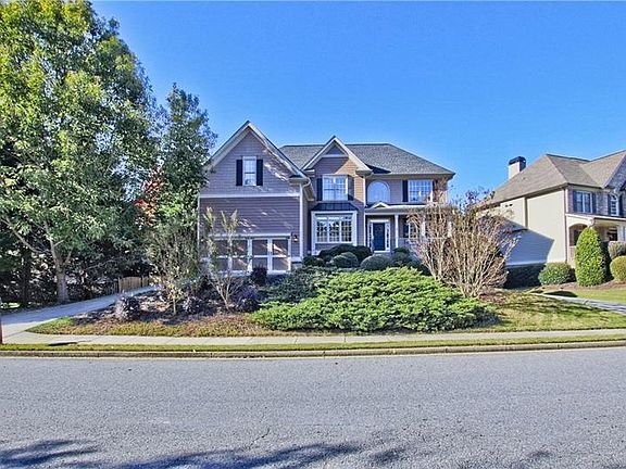 3rd image of 4220 Lantern Hill Dr