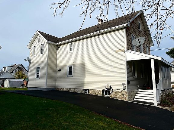 3rd image of 506 Tilden Ave