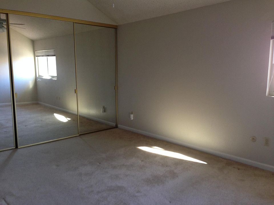 2nd image of 3107 Lucero Ct