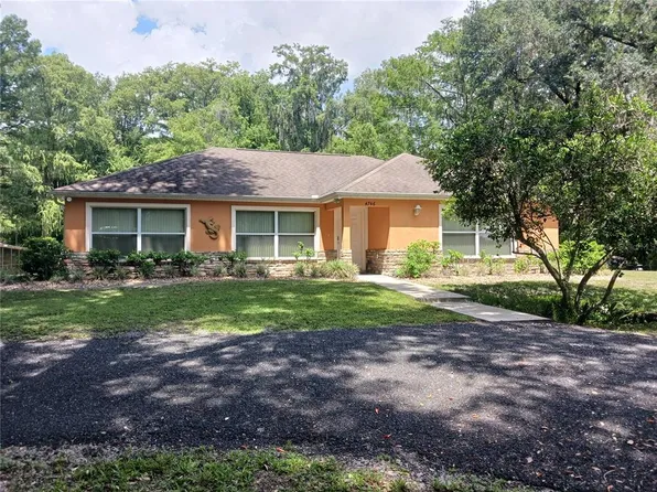 4746 County Road 300, Lake Panasoffkee, FL 33538