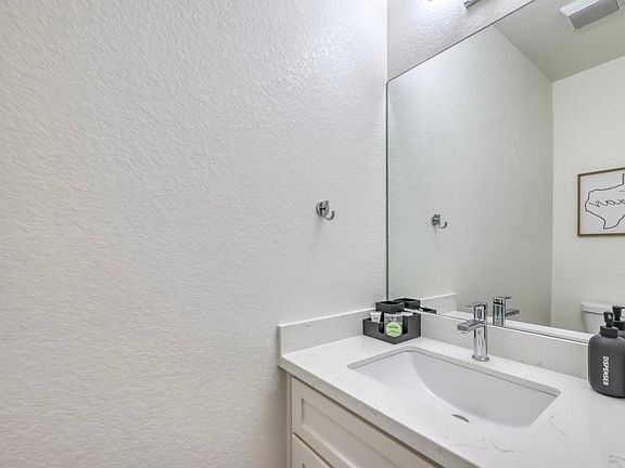 2nd image of 105 Madrona Ln