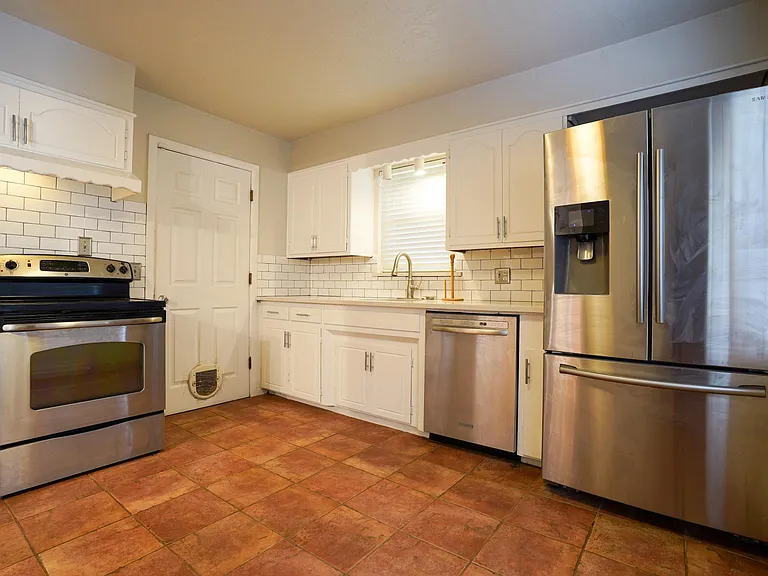 10741 Whitehaven Rd — Photo 7