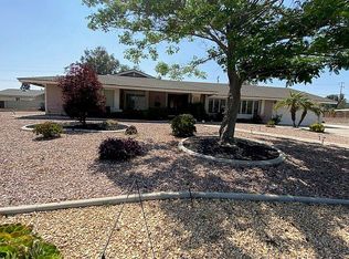 11820 Countryside Dr, Fontana, CA 92337