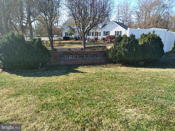 2nd image of 101 Inglewood Dr