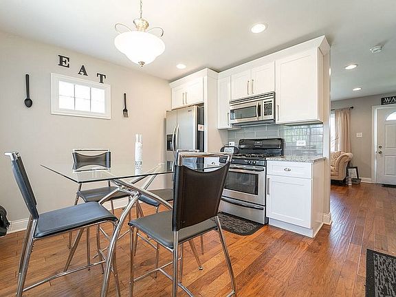 5th image of 4447 Camden Ct