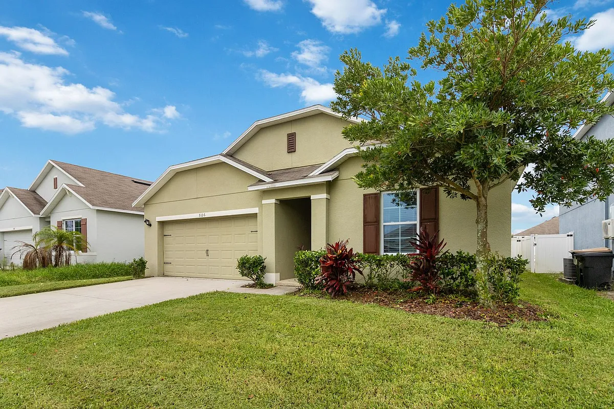 Building Photo - 5106 Foxtail Fern Way