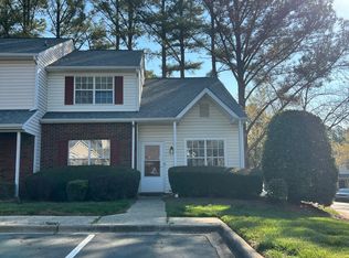 5702 Prescott Ct, Charlotte, NC 28269