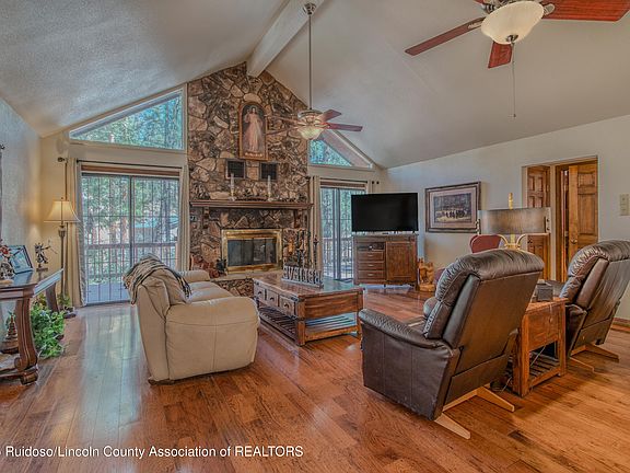 2nd image of 319 Flume Canyon Dr