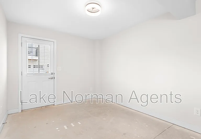 1814 Aspire St — Photo 13