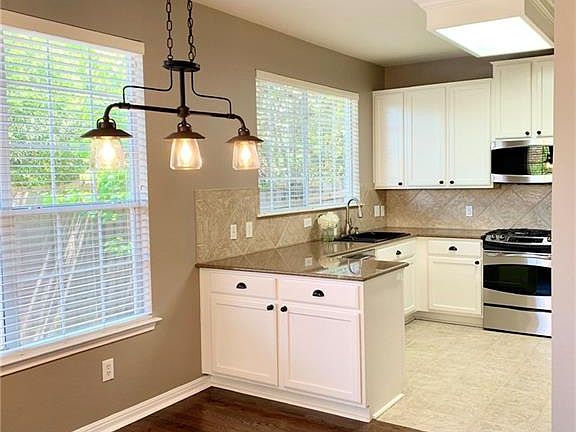 3rd image of 8518 Cahill Dr APT 33