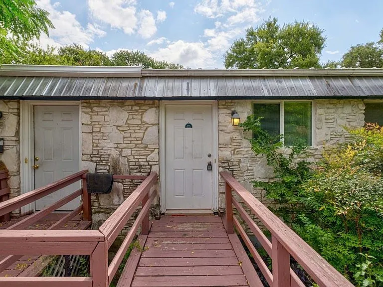 3305 Clawson Rd #C — Photo 3