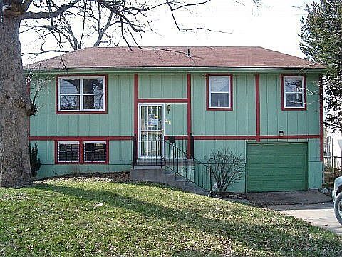 1st image of 2413 E 10th St