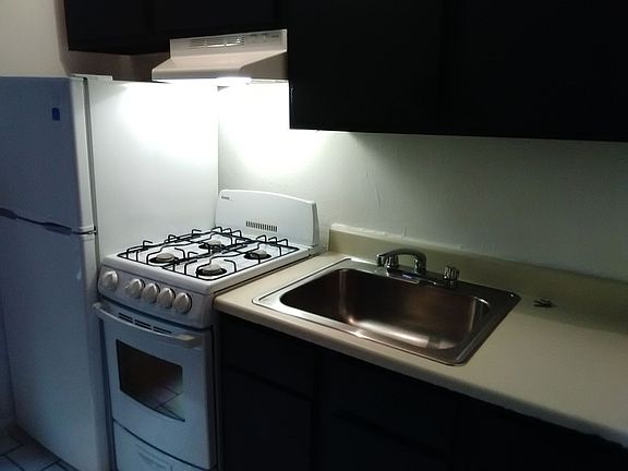 3rd image of 246 Bradhurst Ave APT 37