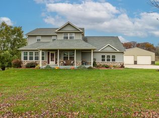 12701 Pine View Dr, Peosta, IA 52068