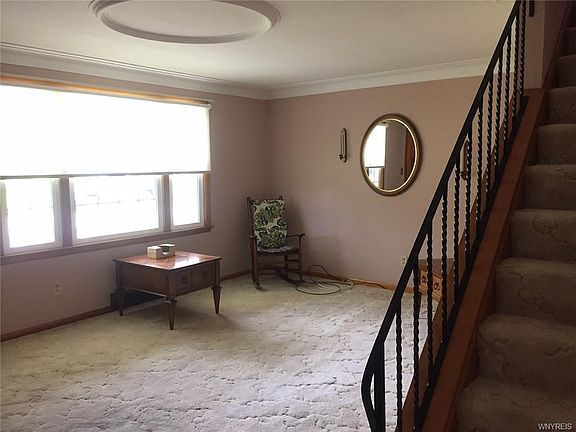 3rd image of 193 Lyndale Ct