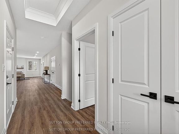 5th image of 175 Glengariff Dr #28