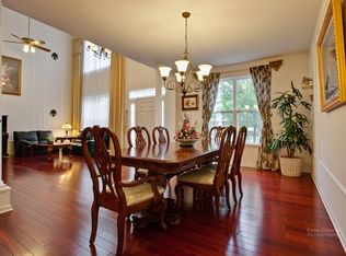 1225 Ridgewood Ln, Lake Villa, IL 60046