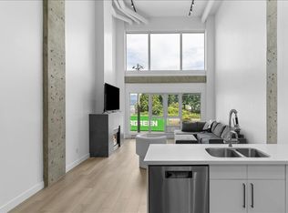 27 Alexander St #309, Vancouver, BC V6A 1B2