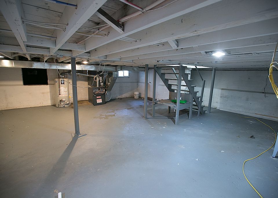 2nd image of 158 Mitchell St