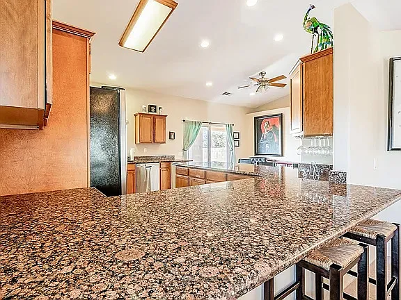 12557 Maui Way — Photo 44