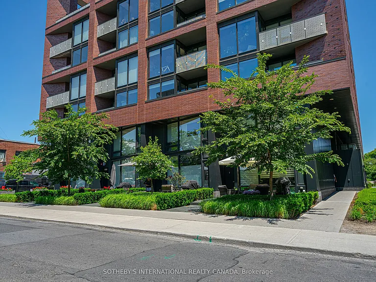 383 Sorauren Ave #807 — Photo 3