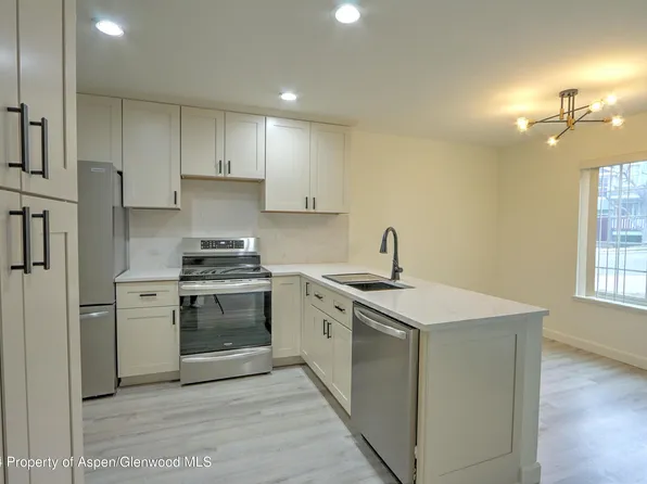 189 Orchard Dr, Glenwood Springs, CO 81601