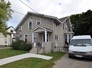 556 Jefferson St APT 3, Oshkosh, WI 54901