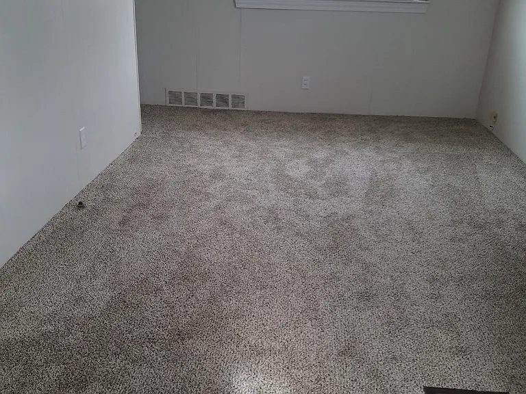 Living Room -empty