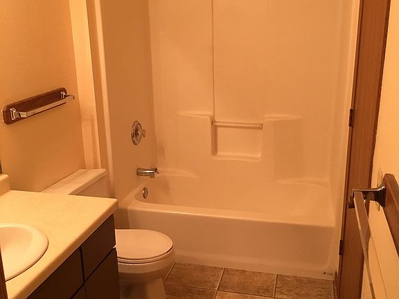 5th image of 1819 Industrial St #10