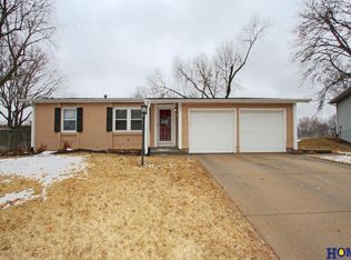 2311 Camelot Ct, Lincoln, NE 68512